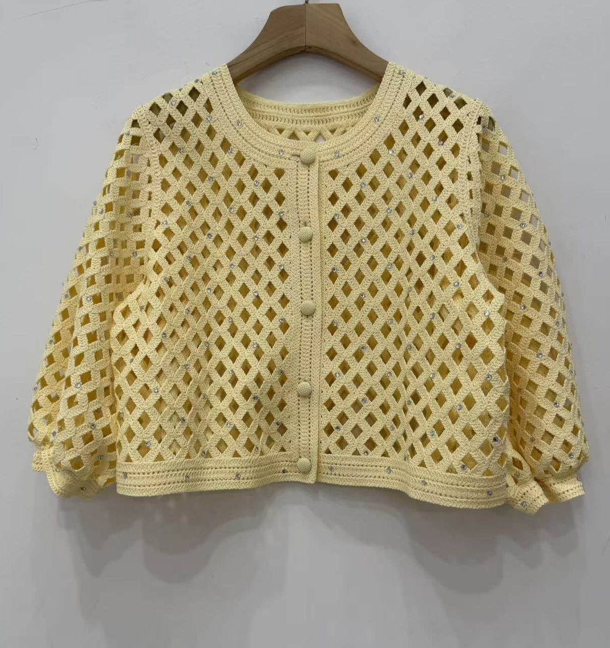 Yellow hollow diamond two-piece suit