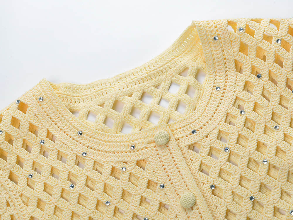Yellow hollow out diamond cardigan