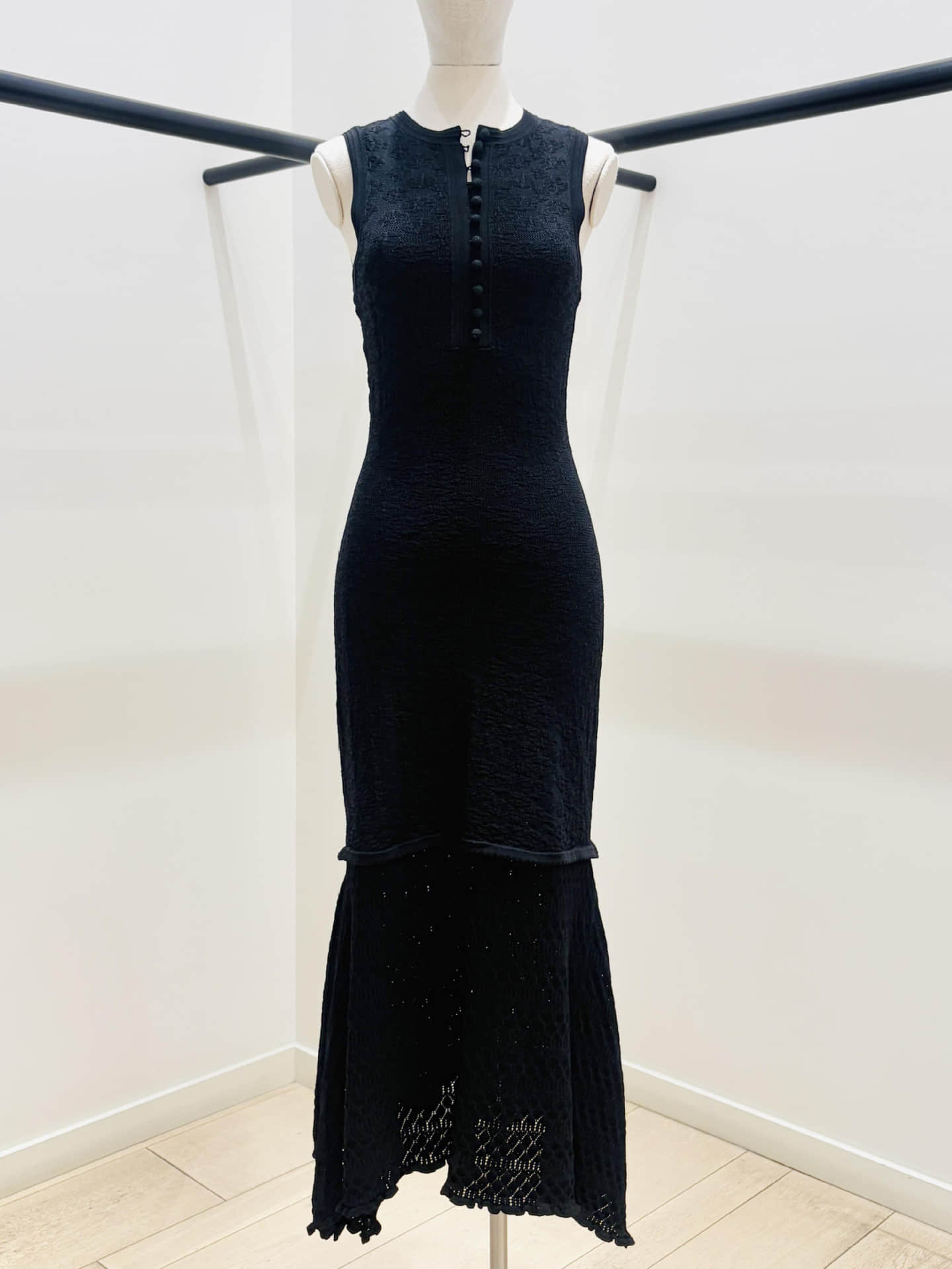 Long-sleeved cardigan and skirt two-piece suit